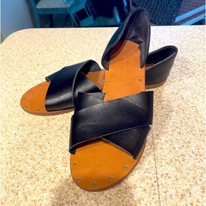 Cynthia Rowley sandals, W 7 1/2,leather,excellent condition, cleaning out closet
